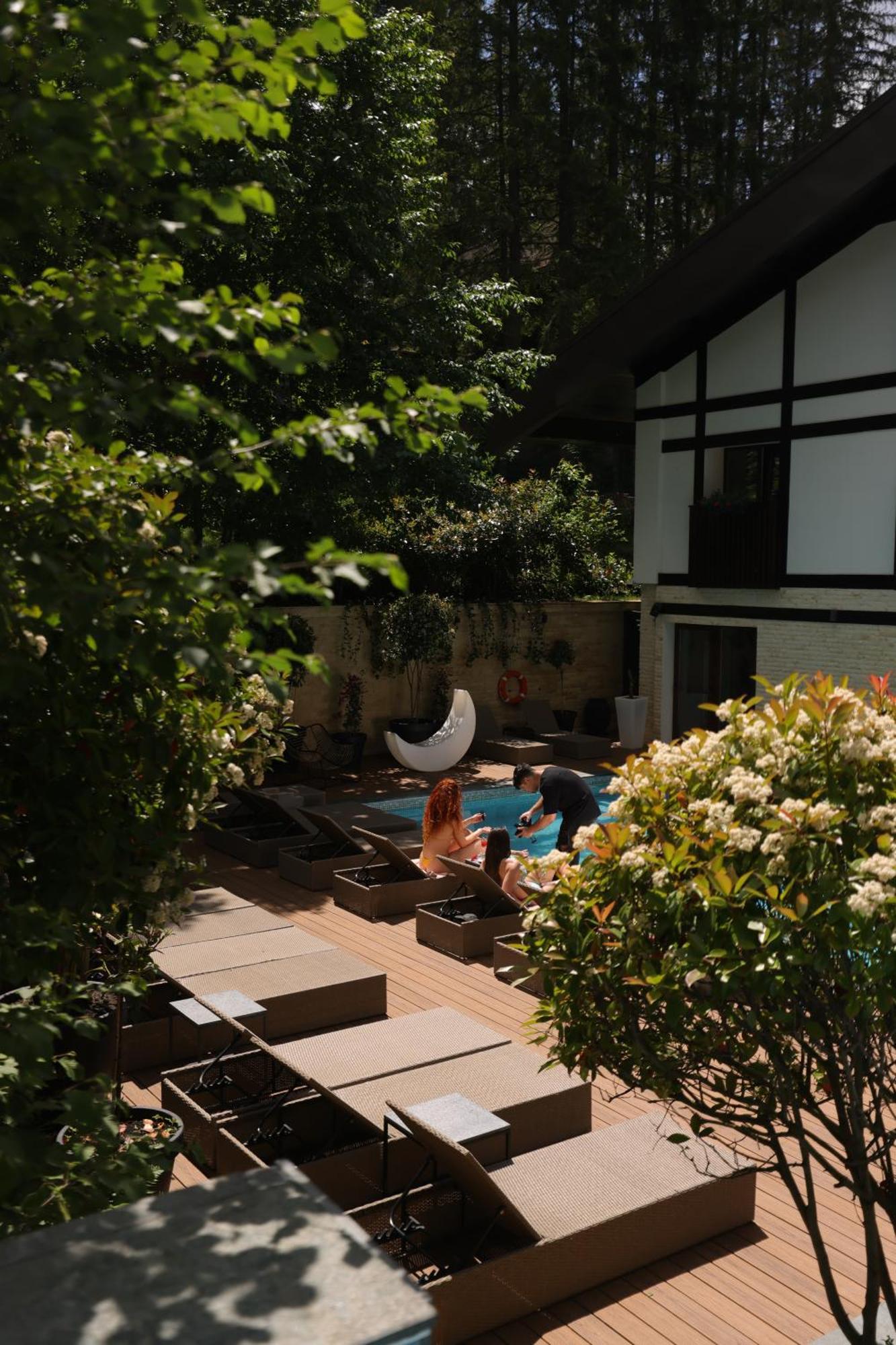 Elexus Predeal Exterior photo